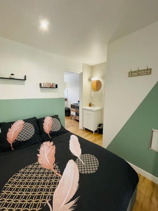 Le Belloc- Suberbe Appartement T1 Bis - Au Calme - Terrasse - Vue Jardin アジャン エクステリア 写真